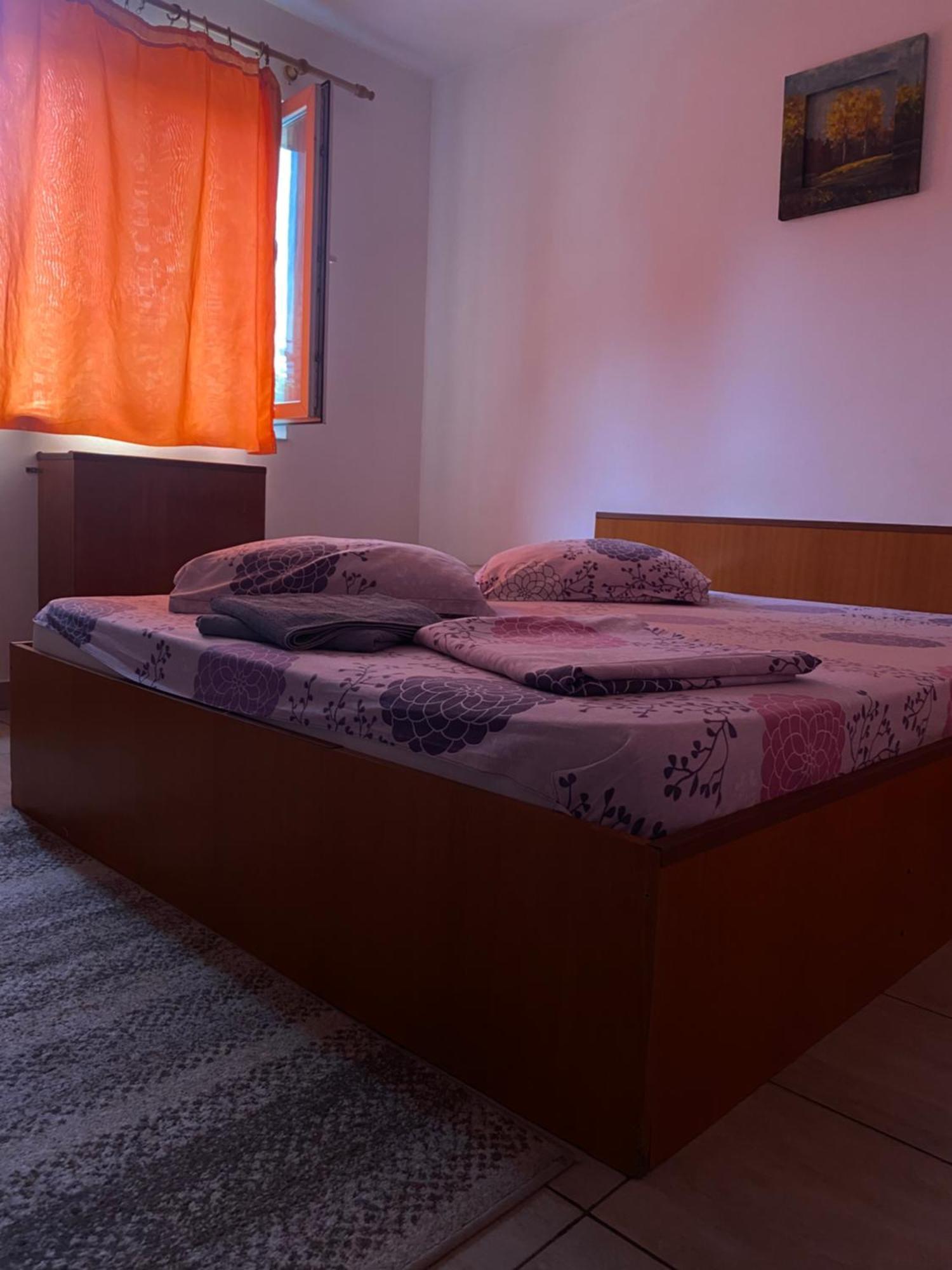 Villa Quiet Garden 1st Floor Bukarest Exterior foto